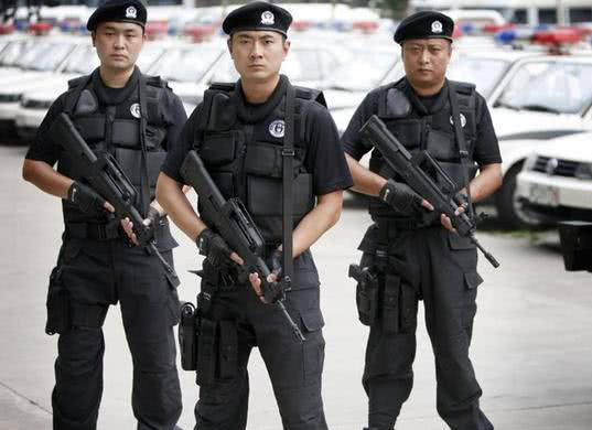 防彈衣真能防止子彈嗎?特警告訴你真實(shí)體會,很是后怕!